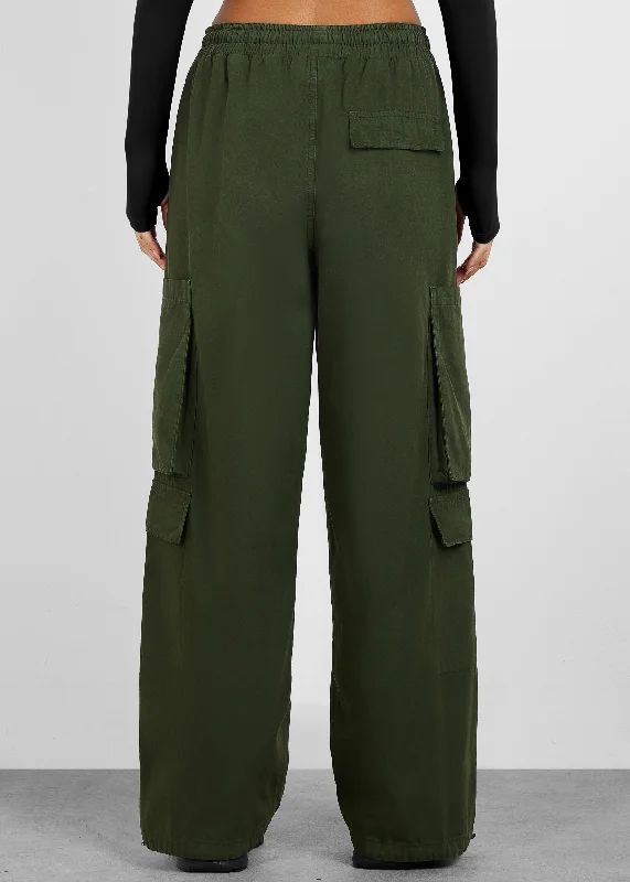 st28v11-women-cargo-pocket-pant