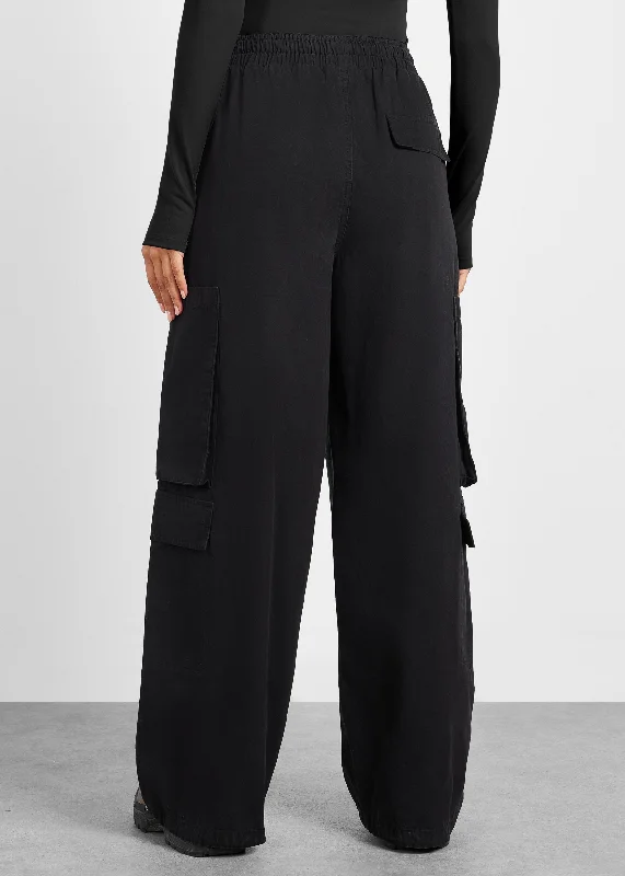 st28v11-women-cargo-pocket-pant