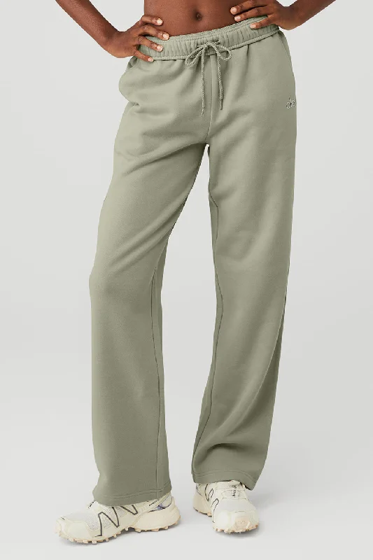 Accolade Straight Leg Sweatpant - Limestone