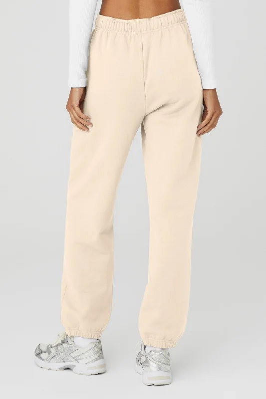 u5013rg-accolade-sweatpant-macadamia