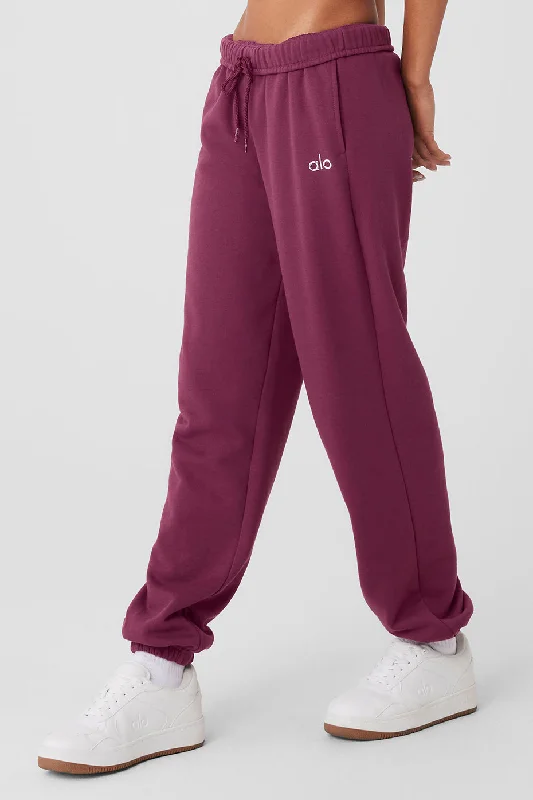 u5013rg-accolade-sweatpant-wild-berry