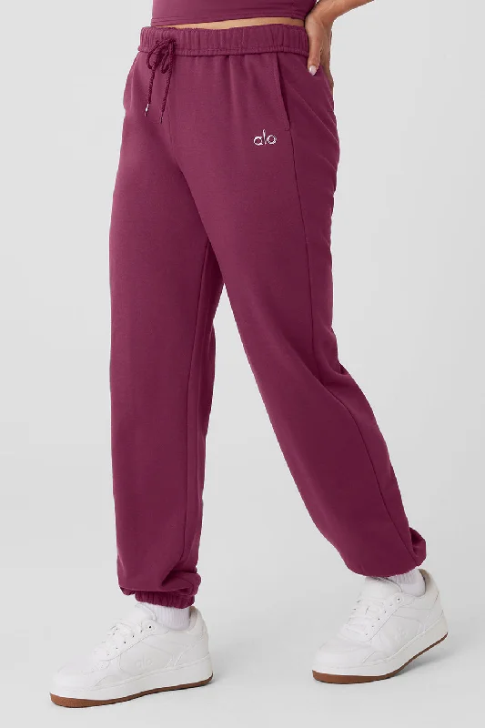 u5013rg-accolade-sweatpant-wild-berry