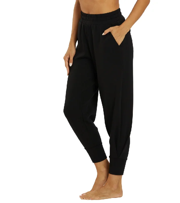 varley-the-relaxed-pant-25-8216150-black