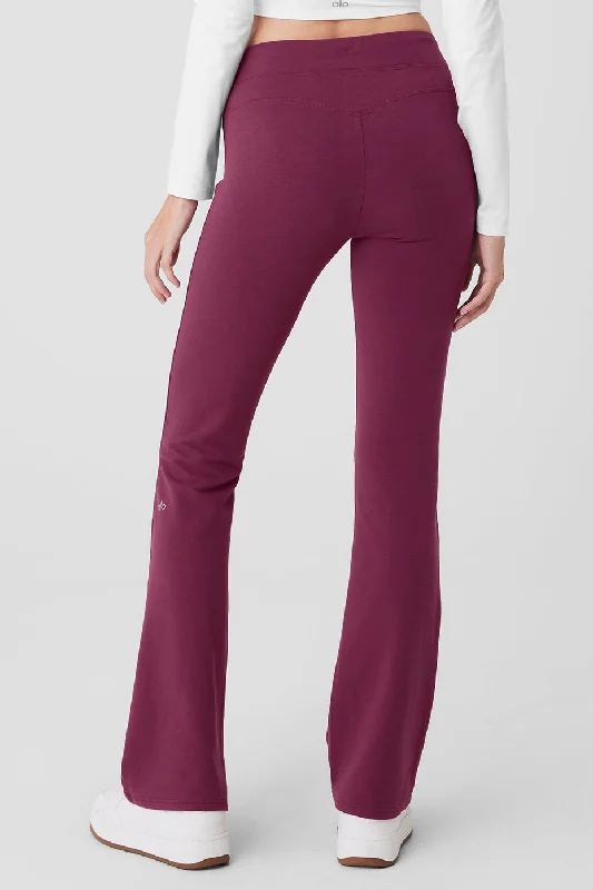 w51304r-sway-boot-cut-sweatpant-wild-berry