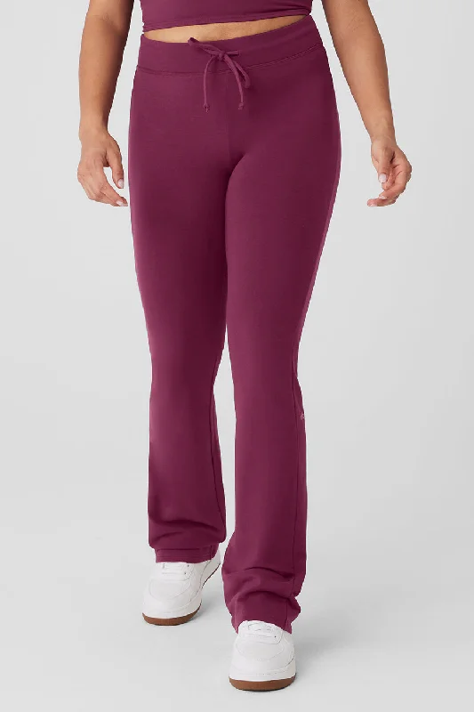 w51304r-sway-boot-cut-sweatpant-wild-berry