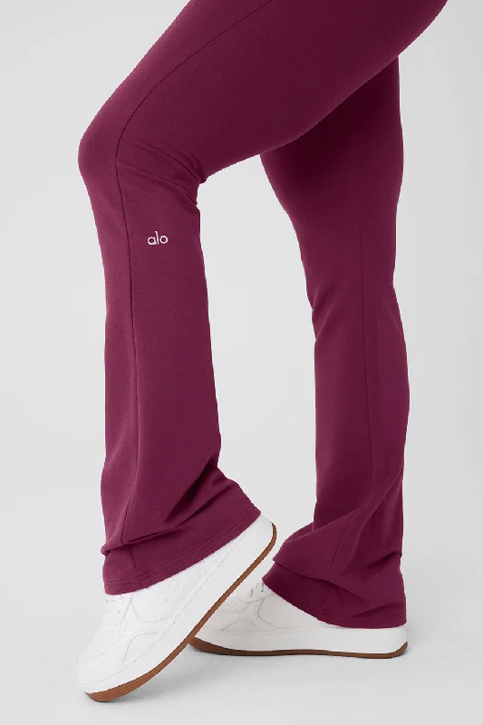 w51304r-sway-boot-cut-sweatpant-wild-berry