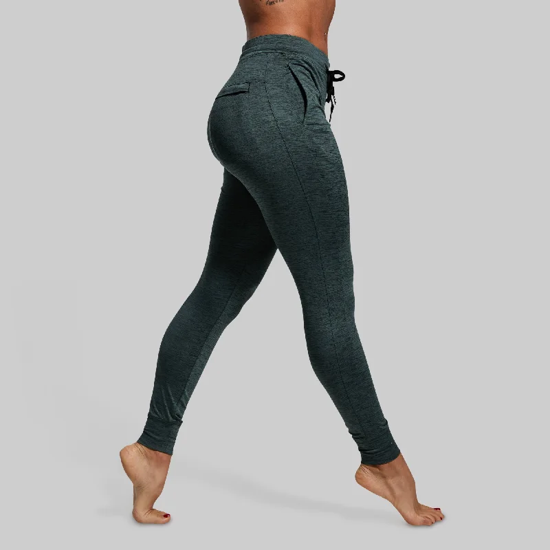 womens-rest-day-athleisure-jogger-evergreen