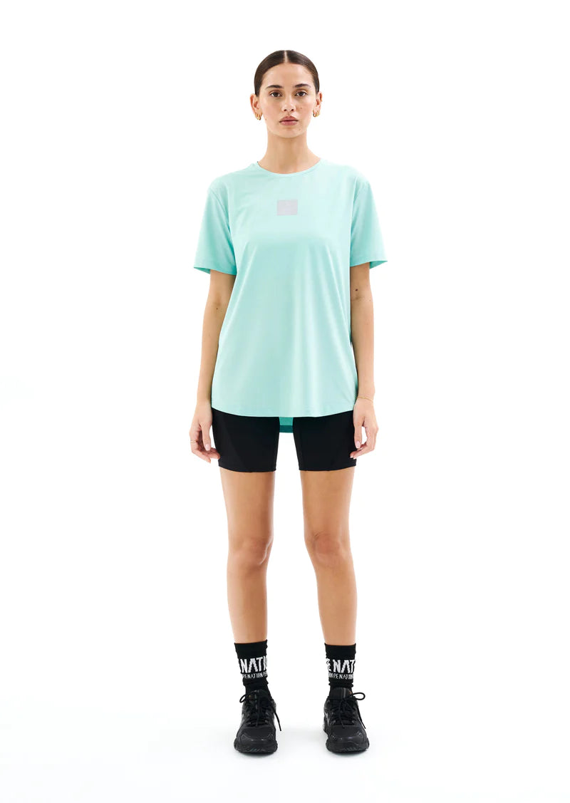 CROSSOVER AIR FORM TEE IN AQUA