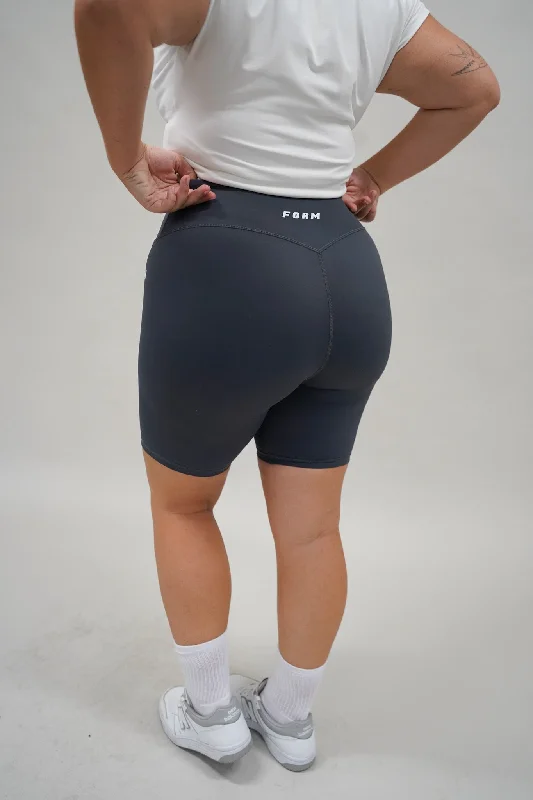 FORM BASE SHORT GREY