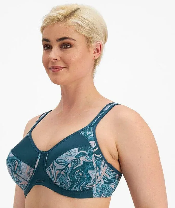 berlei-full-support-sport-underwire-bra-liquid-motion-trekker