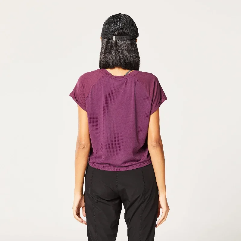 code-relaxed-fit-tee-mid-oxblood-red