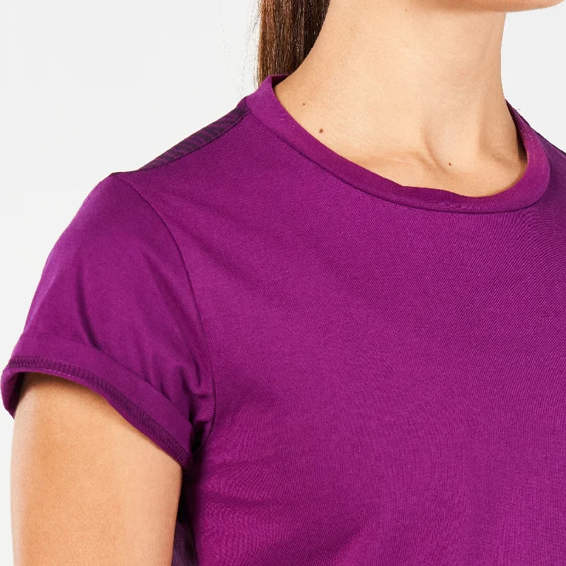 core-wild-print-back-tee-dark-purple