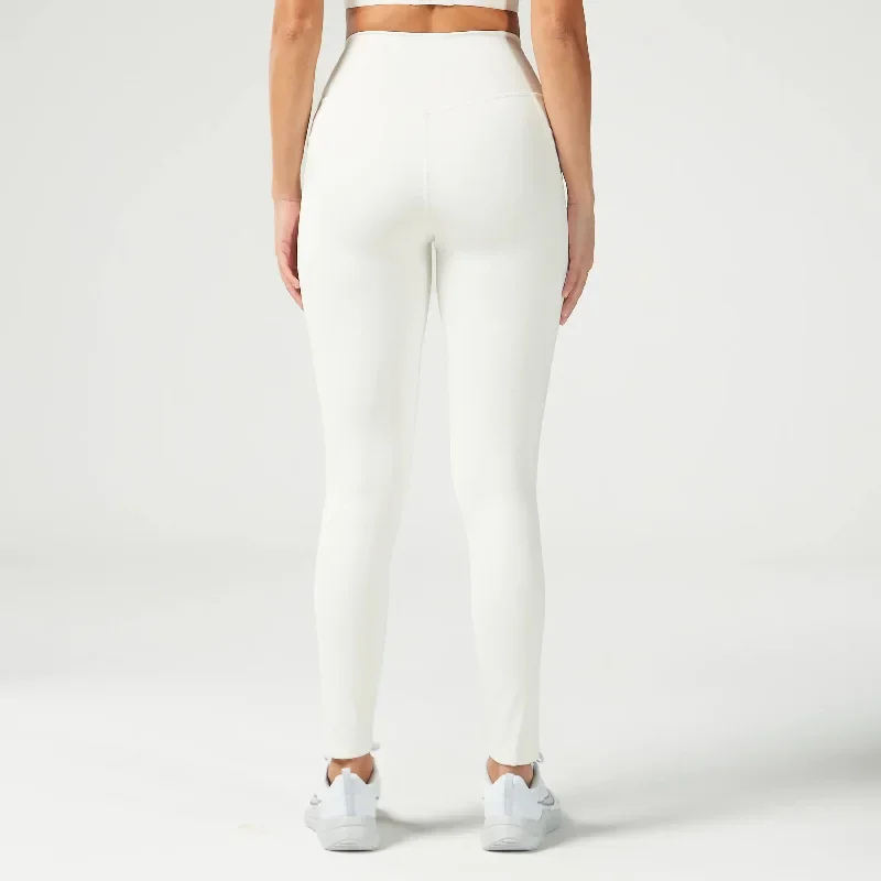 essential-act-leggings-2-0-pearl-white