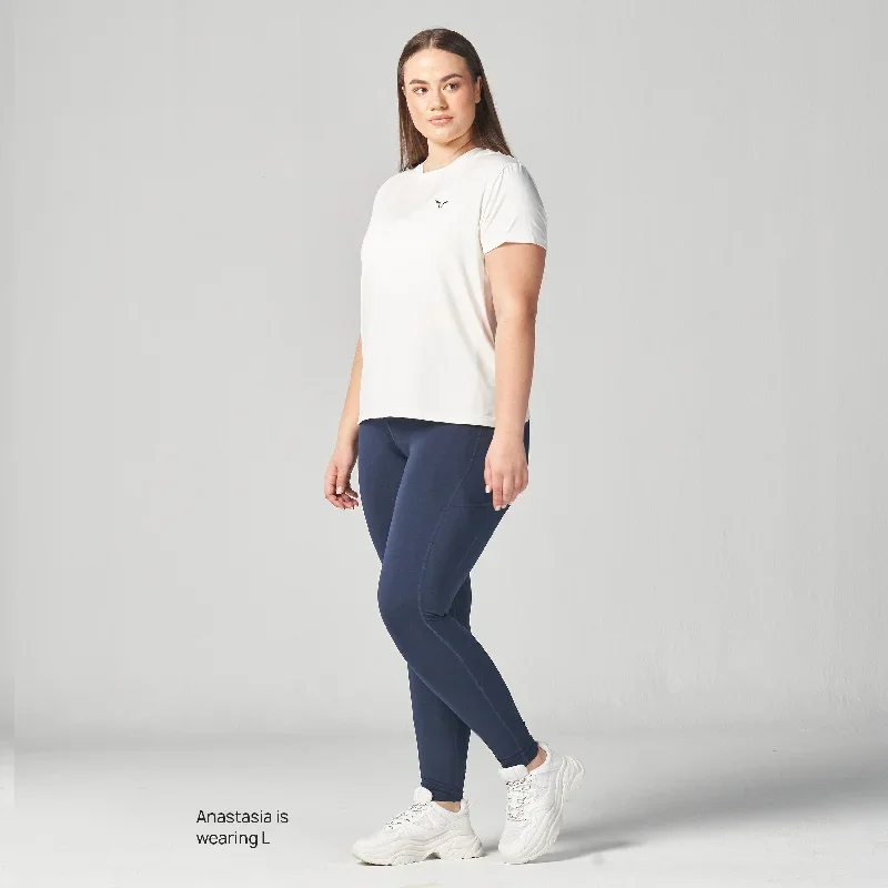 essential-relaxed-fit-tee-pearl-white-ss24