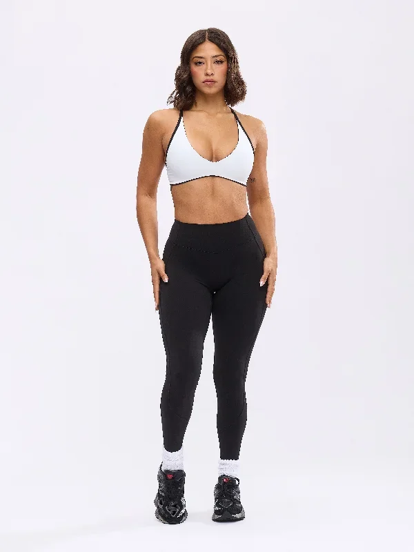 girlfriend-sports-bra-onyx-black-white