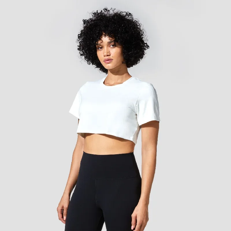 graphic-wave-eyes-crop-top-star-white