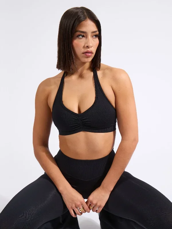 halter-seamless-sports-bra-black