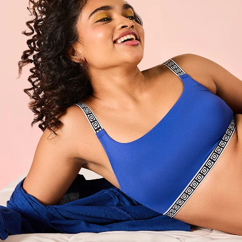 lola-mae-by-nykaa-fashion-varsity-edit-sports-bra-dark-blue-lmb1021