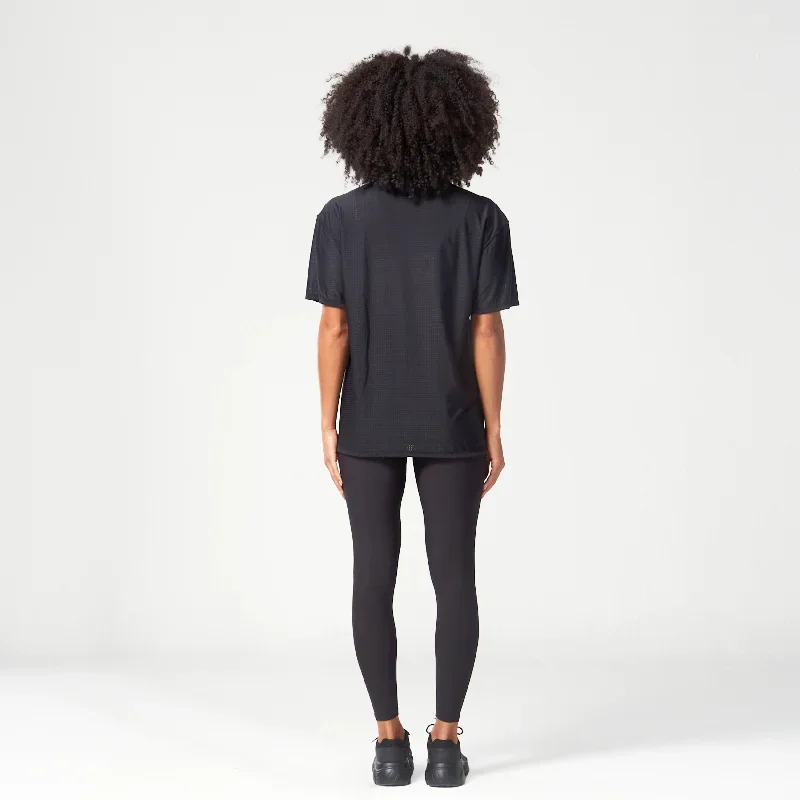 mesh-reversible-tee-black