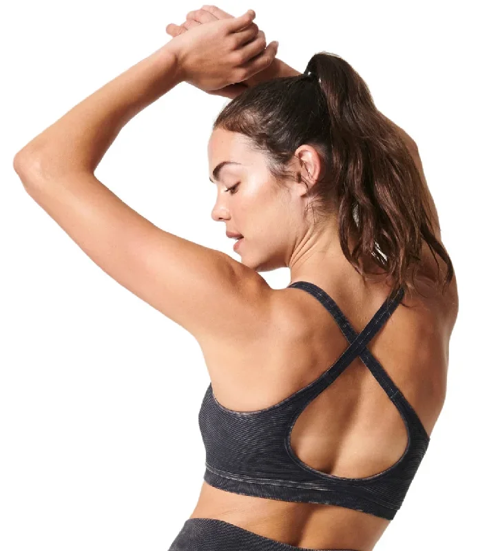 NUX Seamless Shapeshifter Yoga Sports Bra Black