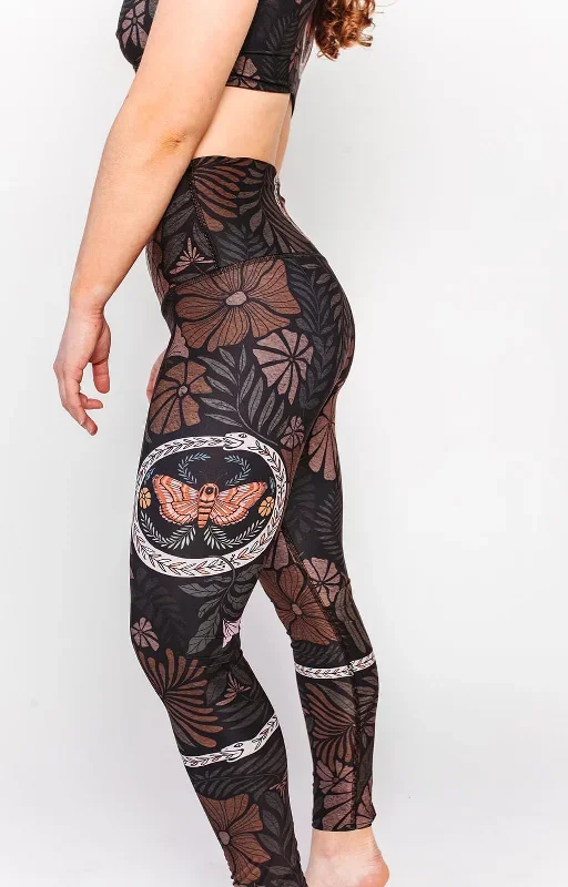 ouroboros-printed-yoga-leggings