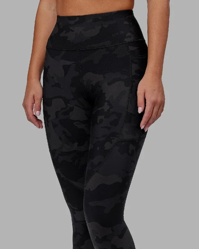 Black-Camo