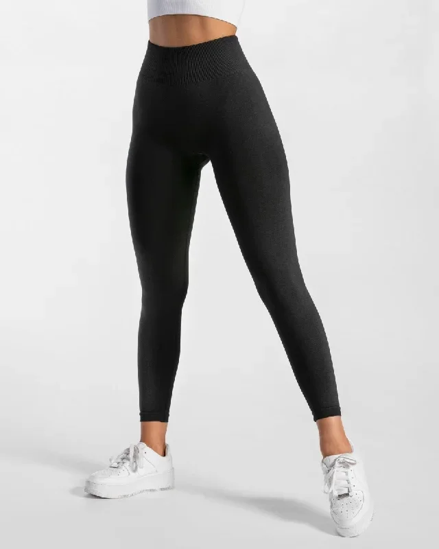 timeless-scrunch-leggings-schwarz