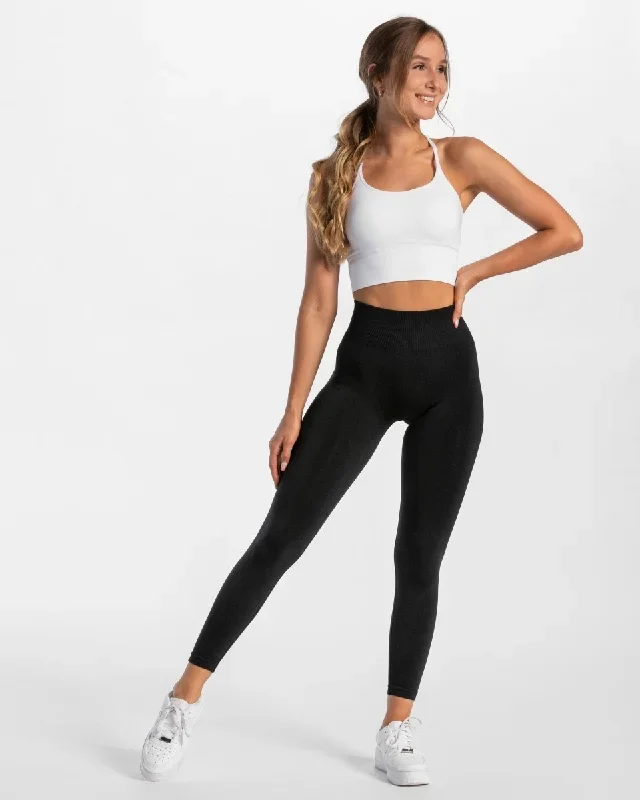 timeless-scrunch-leggings-schwarz